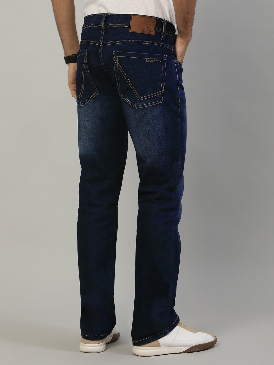 Men Dark Blue Raw Wash Regular Fit Mid-Rise Jeans