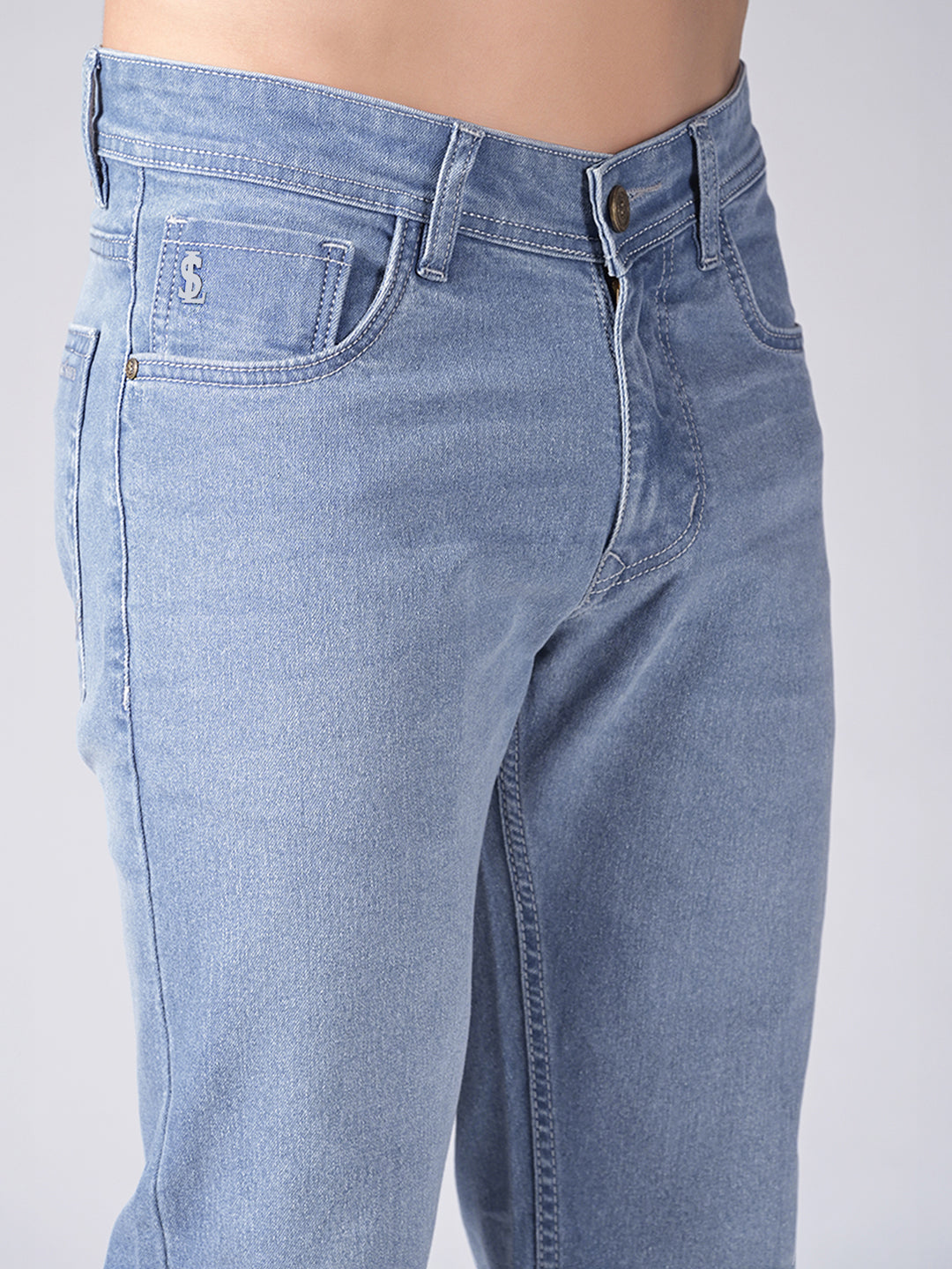 Men Light Blue Raw Wash Regular Fit Mid-Rise Jeans