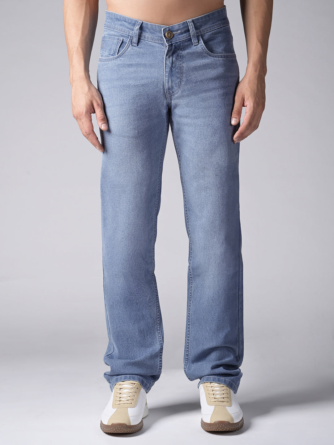 Men Light Blue Raw Wash Regular Fit Mid-Rise Jeans