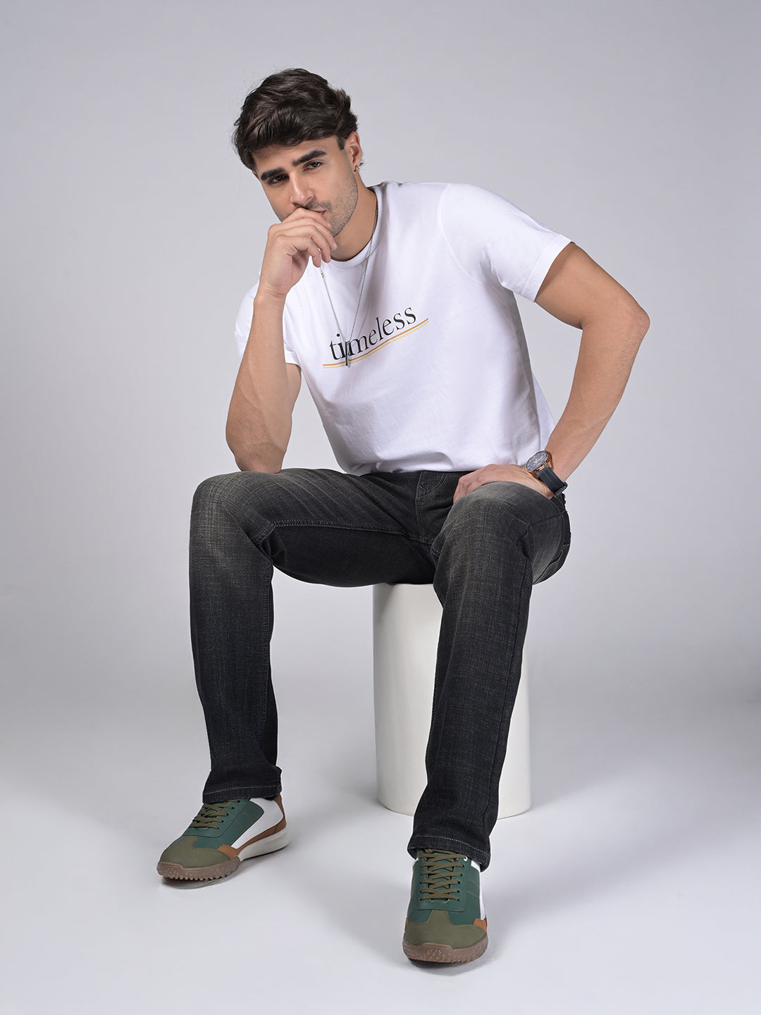 Men's Grey Mid Rise Raw Wash Regular Fit Jeans