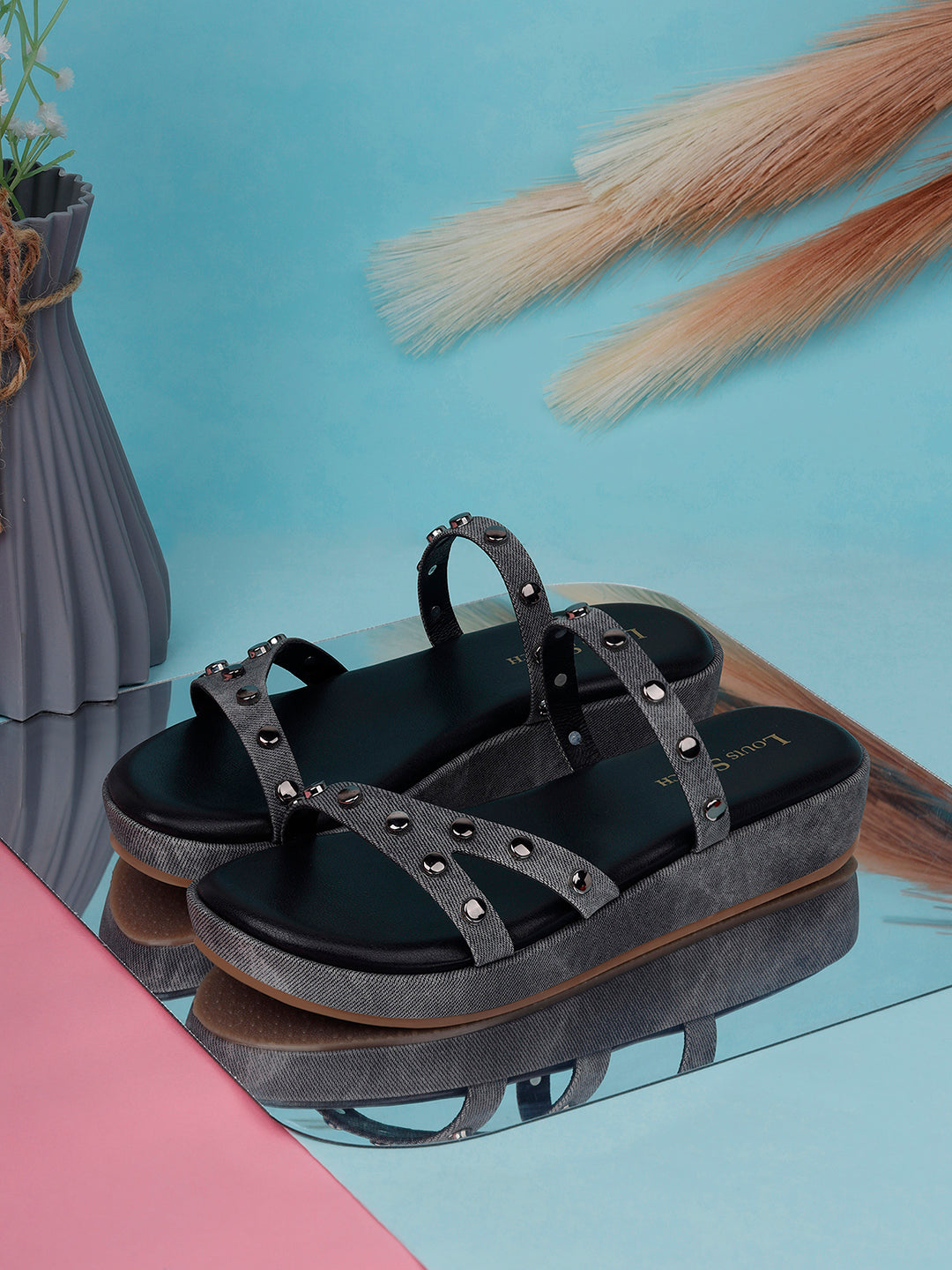 Women's Thick Sole Beads Straps White Lightweight Sandals