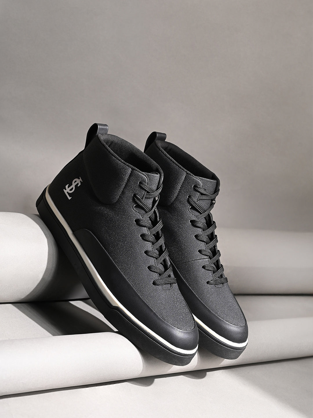 Midnight Black Comfortable Lace-Up Sneaker