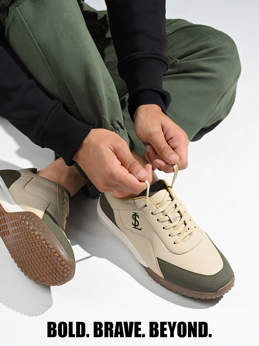 Beige and Olive Green Casual Lightweight Lace-Up Sneaker