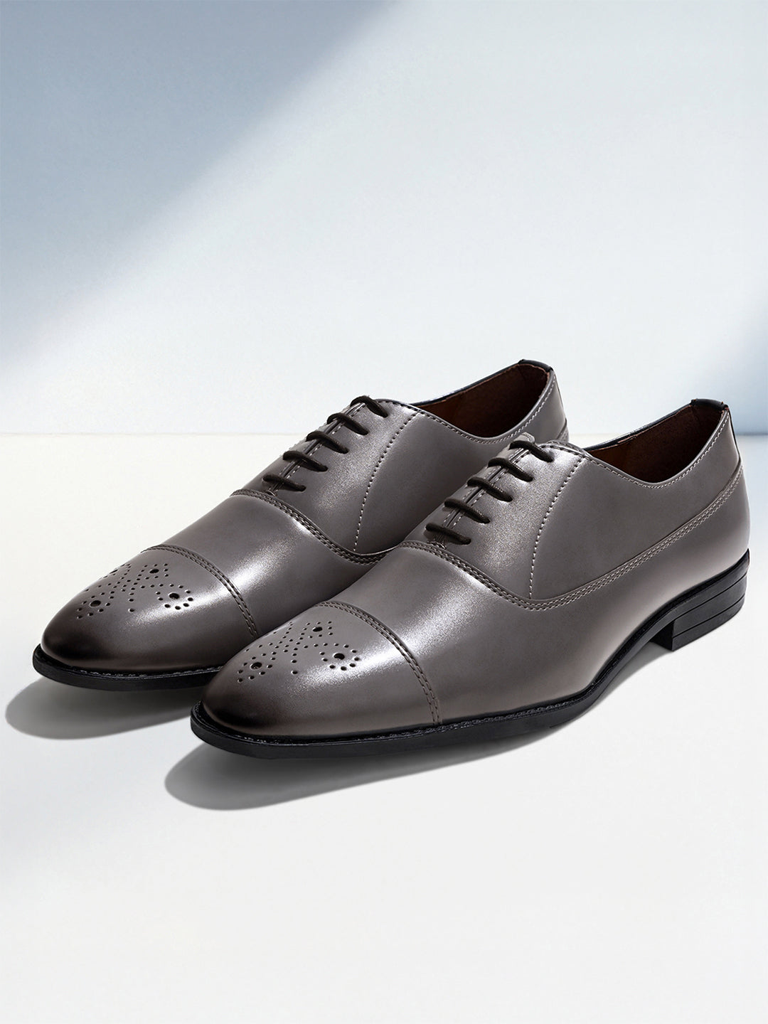 Ash Grey Handcrafted Captoe Style Comfortable Laceups Shoes
