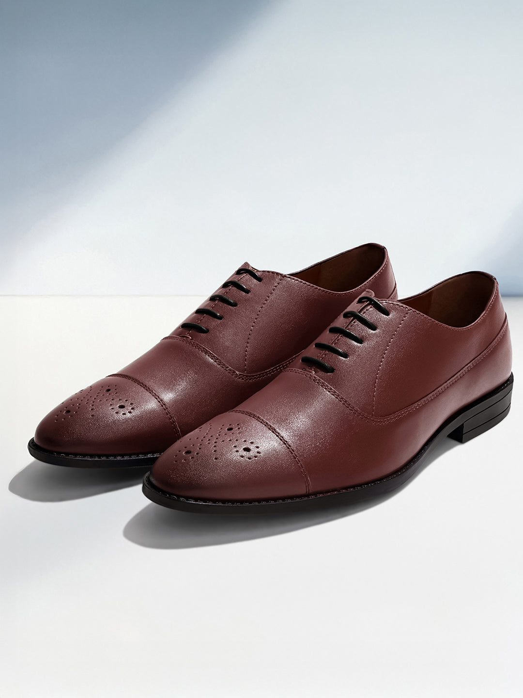 Rosewood Handcrafted Captoe Style Comfortable Laceups Shoes